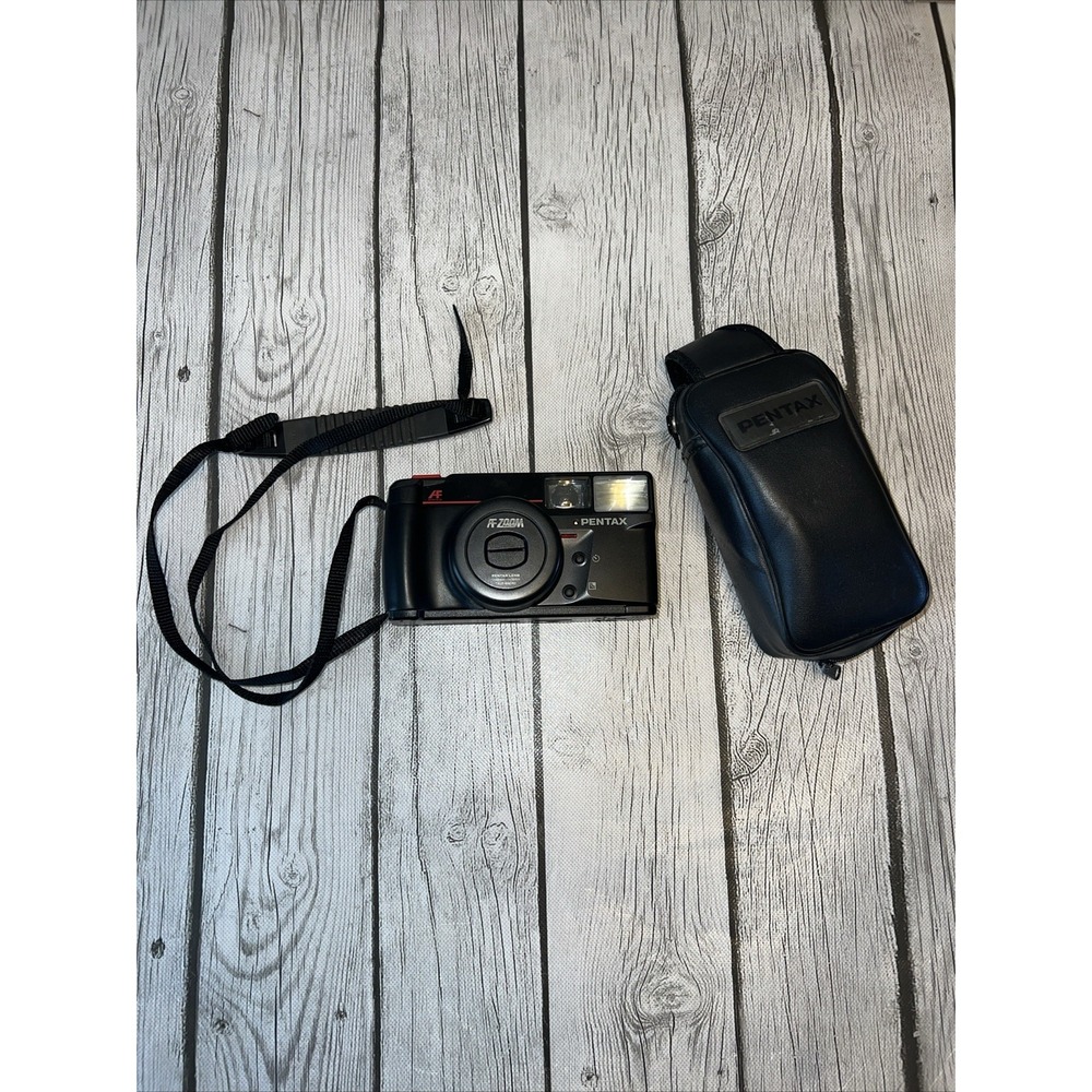 Pentax AF Zoom 70S vintage 35mm film camera zoom lens point and shoot With Case